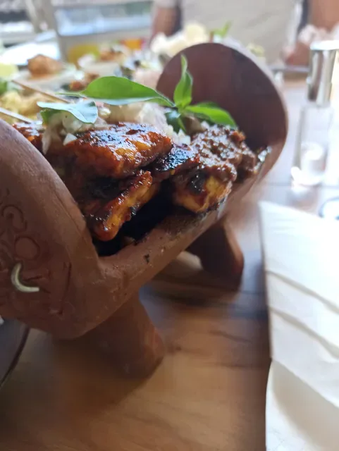 KEMULAN Kitchen & Culture