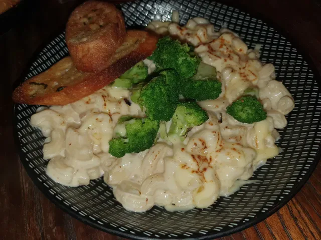 Kismet Bar & Kitchen