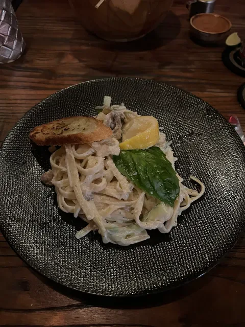 Kismet Bar & Kitchen