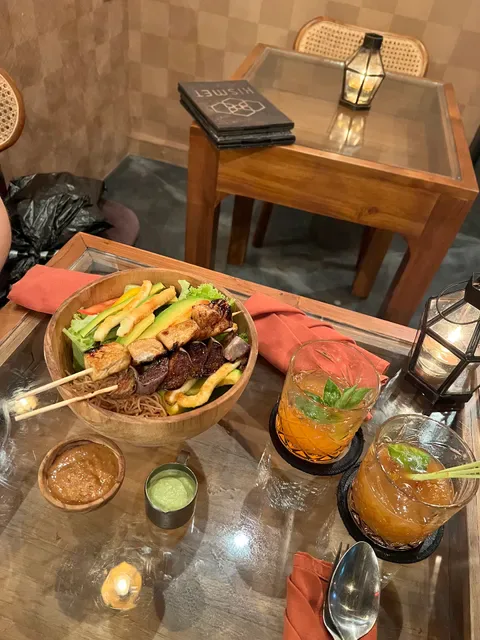 Kismet Bar & Kitchen