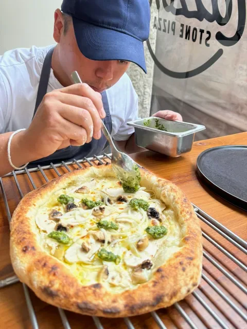 Mazzoni Pizza