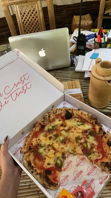 Mazzoni Pizza