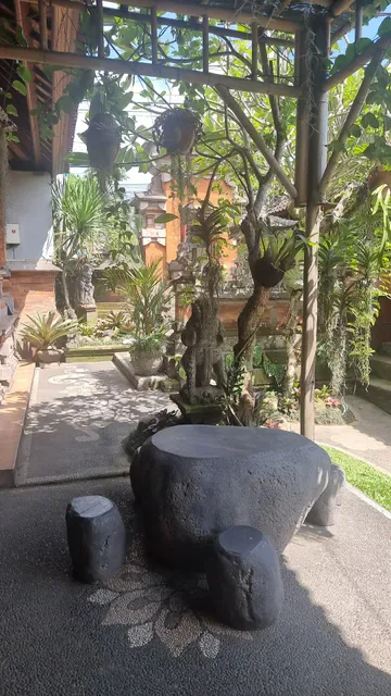 Nasi Ayam Kedewatan Ibu Mangku