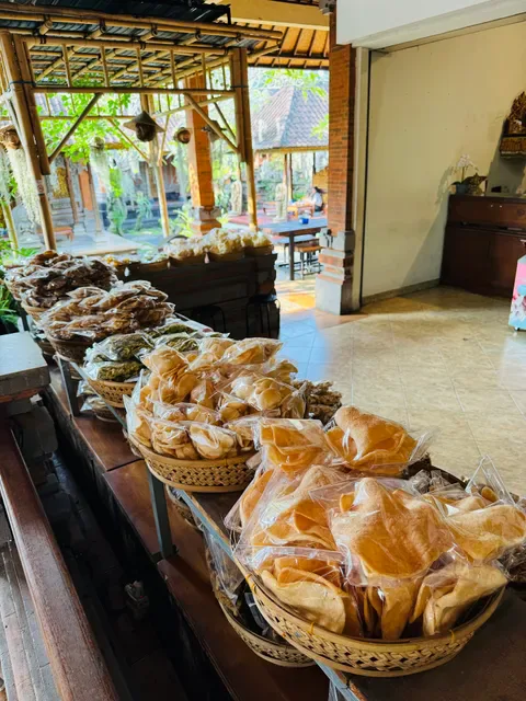 Nasi Ayam Kedewatan Ibu Mangku