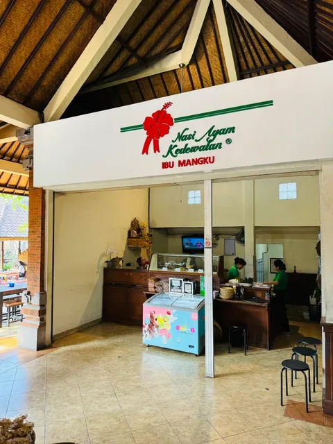 Nasi Ayam Kedewatan Ibu Mangku