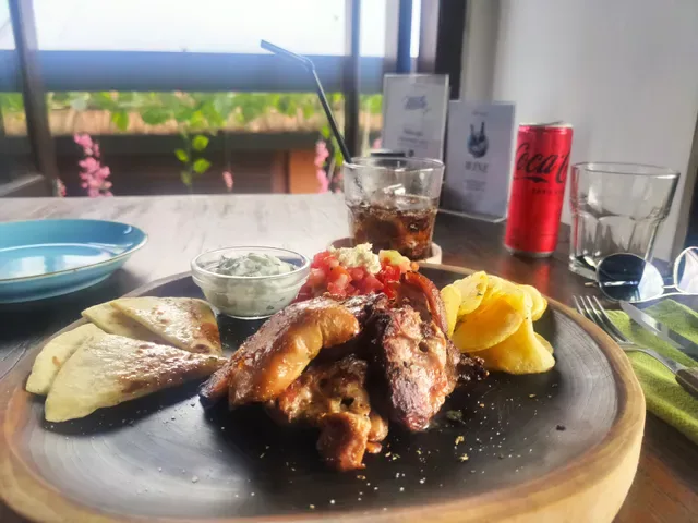 Noema Greek Restaurant & Bar