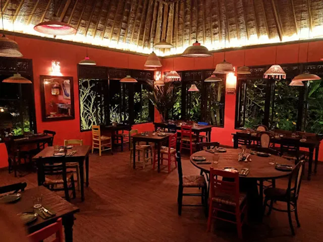 Noema Greek Restaurant & Bar
