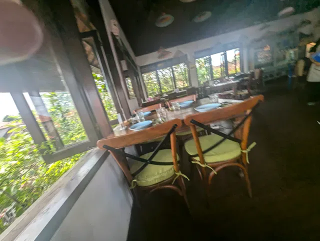 Noema Greek Restaurant & Bar