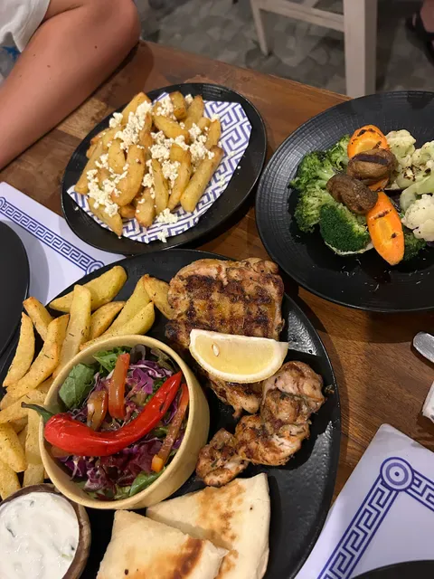 Nostimo Greek Grill Ubud