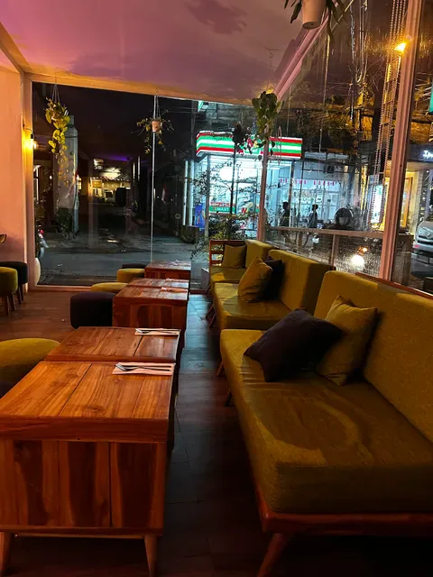 Olive Mediterranean Cuisine مطعم لبناني
