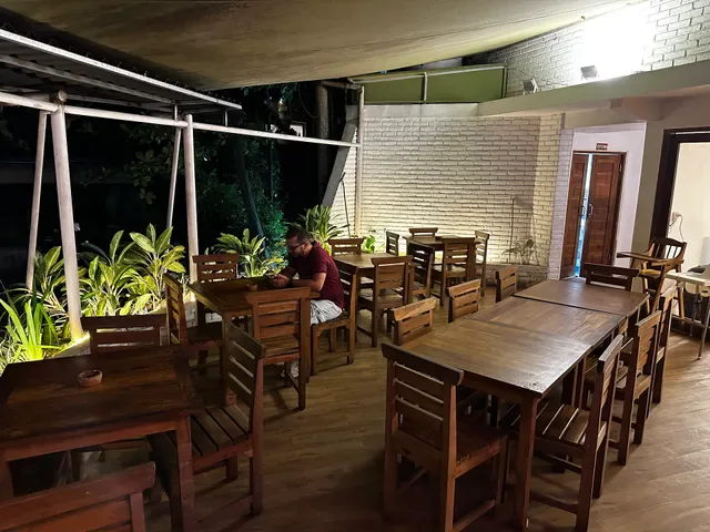 Olive Mediterranean Cuisine مطعم لبناني