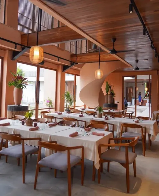 Syrco BASÈ - RESTAURANT and BAR