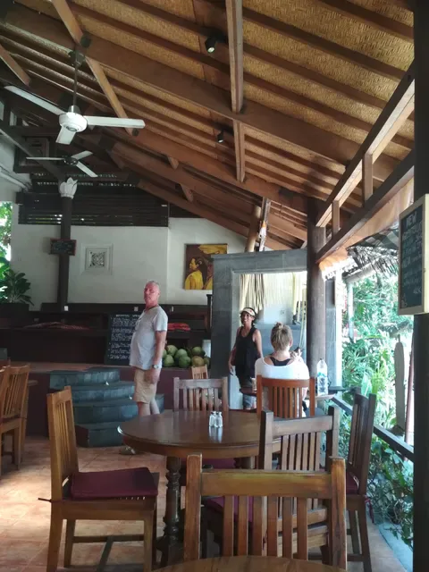 Tutmak warung kopi