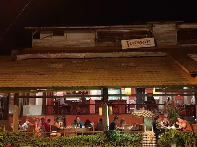 Tutmak warung kopi