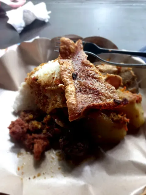 Warung Babi Guling Ibu Oka 3