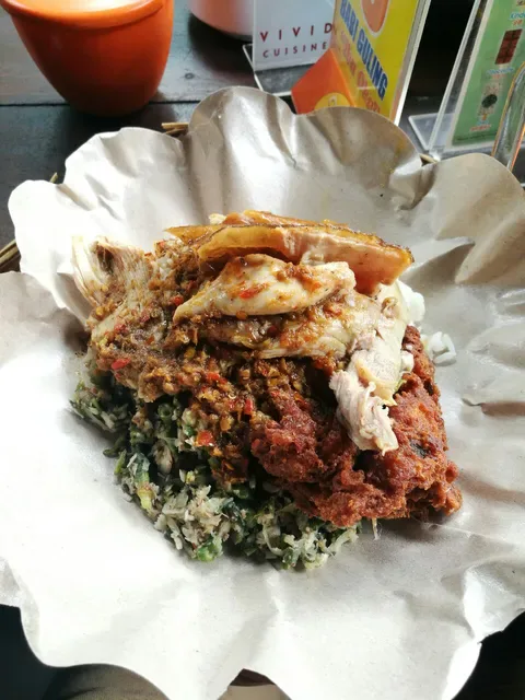 Warung Babi Guling Ibu Oka 3