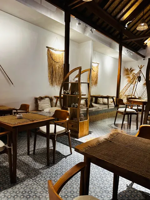 Wild Vegan Healing Restaurant