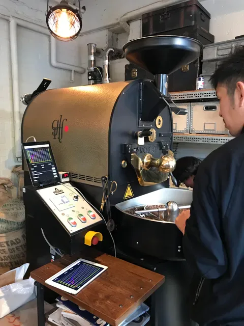 GLITCH COFFEE & ROASTERS