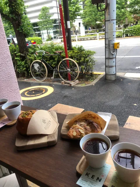 GLITCH COFFEE & ROASTERS