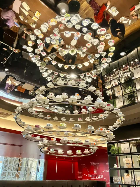 illy CAFFÈ Yurakucho ITOCiA