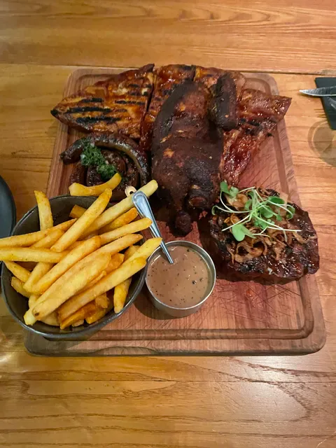 Flame Bar & Grill