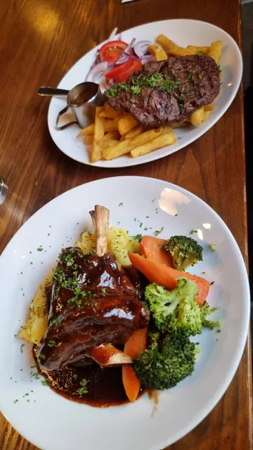 Flame Bar & Grill