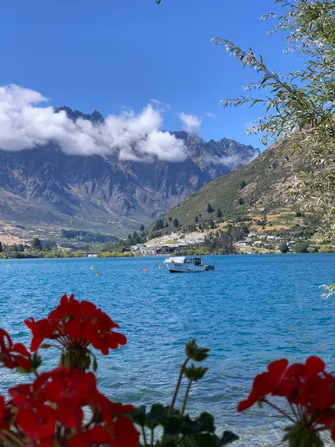 The Boat Shed Cafe