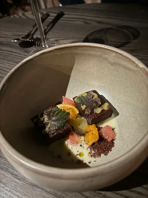 TOAST & OAK