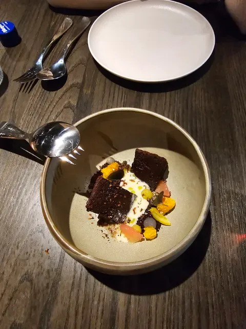 TOAST & OAK