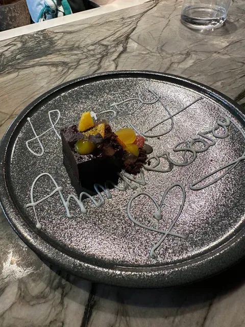 TOAST & OAK