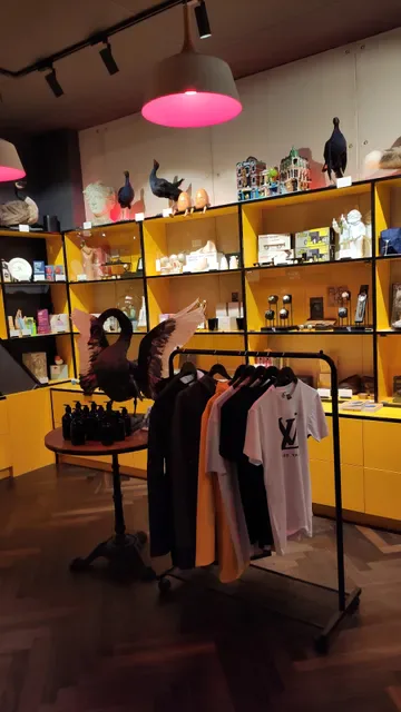 Puffin Wine Bar & Shop