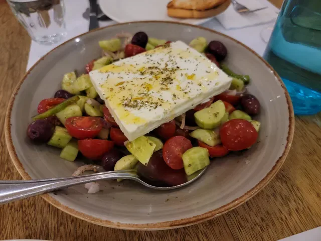 BAKALAKI Greek Taverna