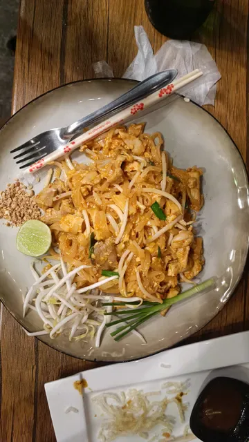 Try Me Thai & Vegetarian Restaurant