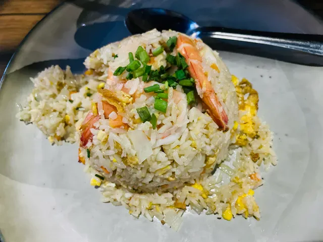 Try Me Thai & Vegetarian Restaurant