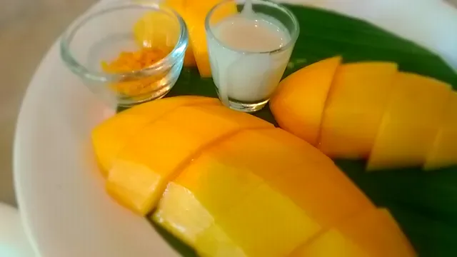 Som Tum Khun Kan