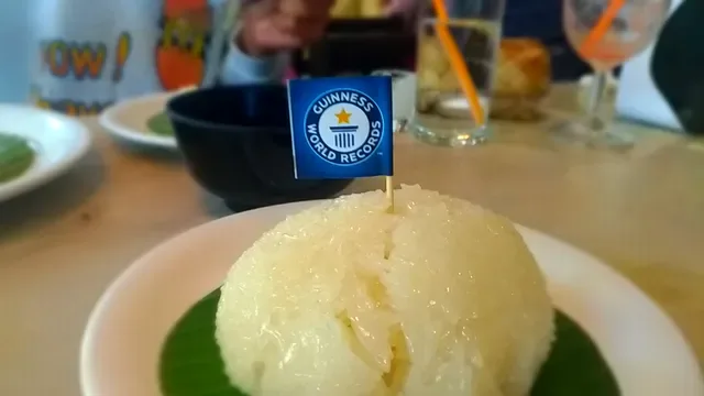Som Tum Khun Kan