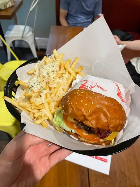 Daniel Thaiger Burger Hub & STAX Burger