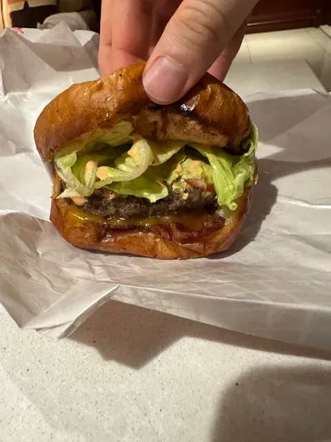 Daniel Thaiger Burger Hub & STAX Burger
