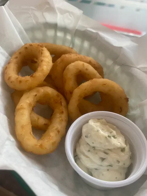 Daniel Thaiger Burger Hub & STAX Burger