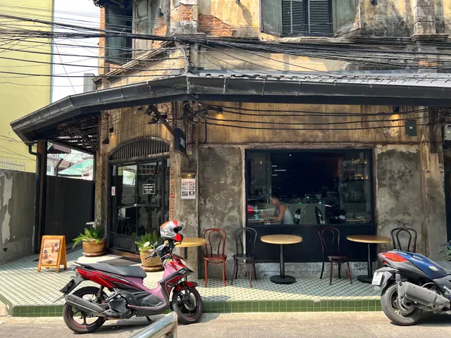 Sarnies Bangkok