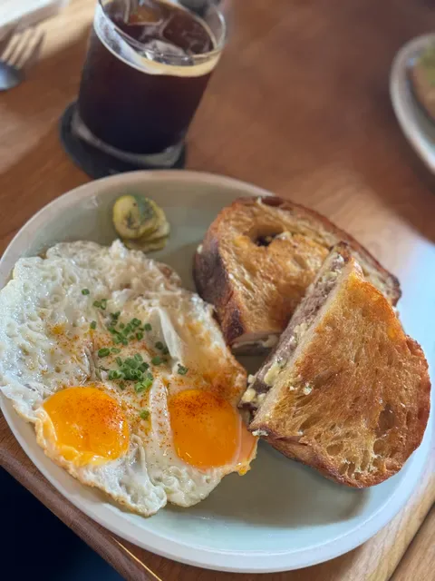 Sarnies Bangkok