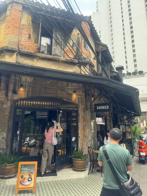 Sarnies Bangkok