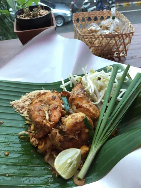 Pad Thai Fai Ta Lu (Dinso Rd)
