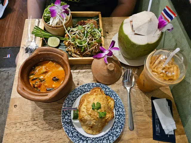 168 Thai Restaurant - Chatuchak Market จตุจักร