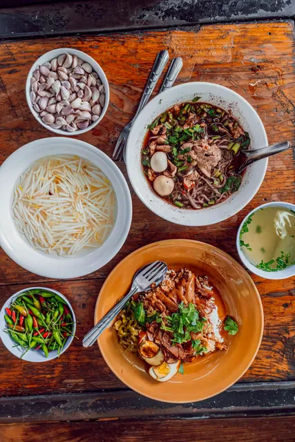 ก๋วยเตี๋ยวเรือรัตนโกสินทร์ (Boat Noodle)