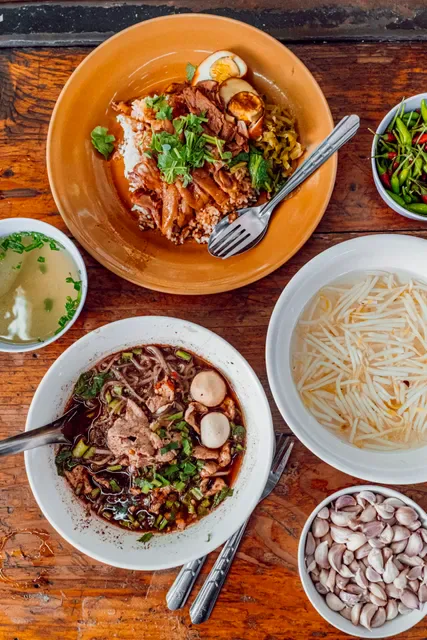 ก๋วยเตี๋ยวเรือรัตนโกสินทร์ (Boat Noodle)