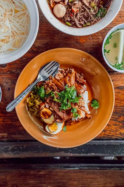 ก๋วยเตี๋ยวเรือรัตนโกสินทร์ (Boat Noodle)