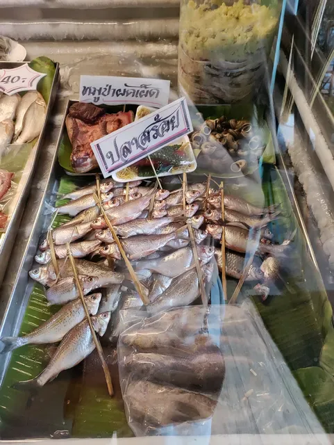 Khrok Mai Thai Lao Restaurant