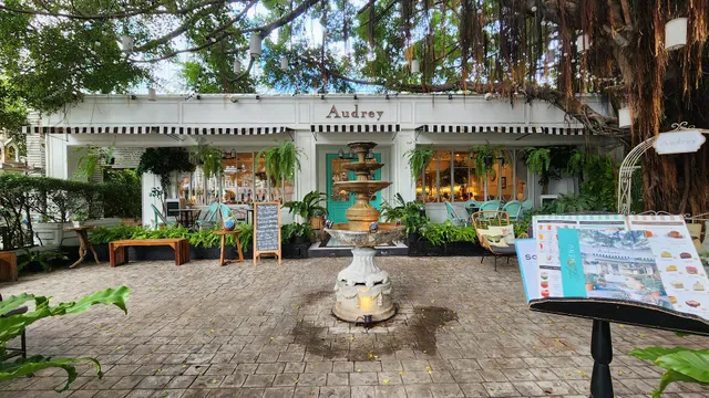 AUDREY CAFE & BISTRO