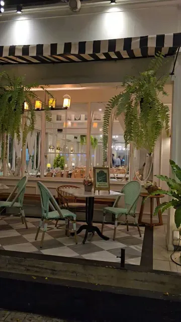 AUDREY CAFE & BISTRO